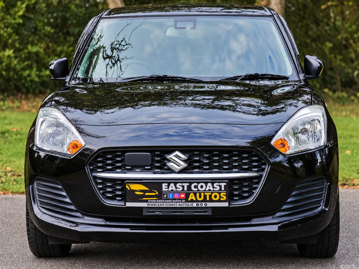 Suzuki Swift Hatchback, Petrol, 2021, Black