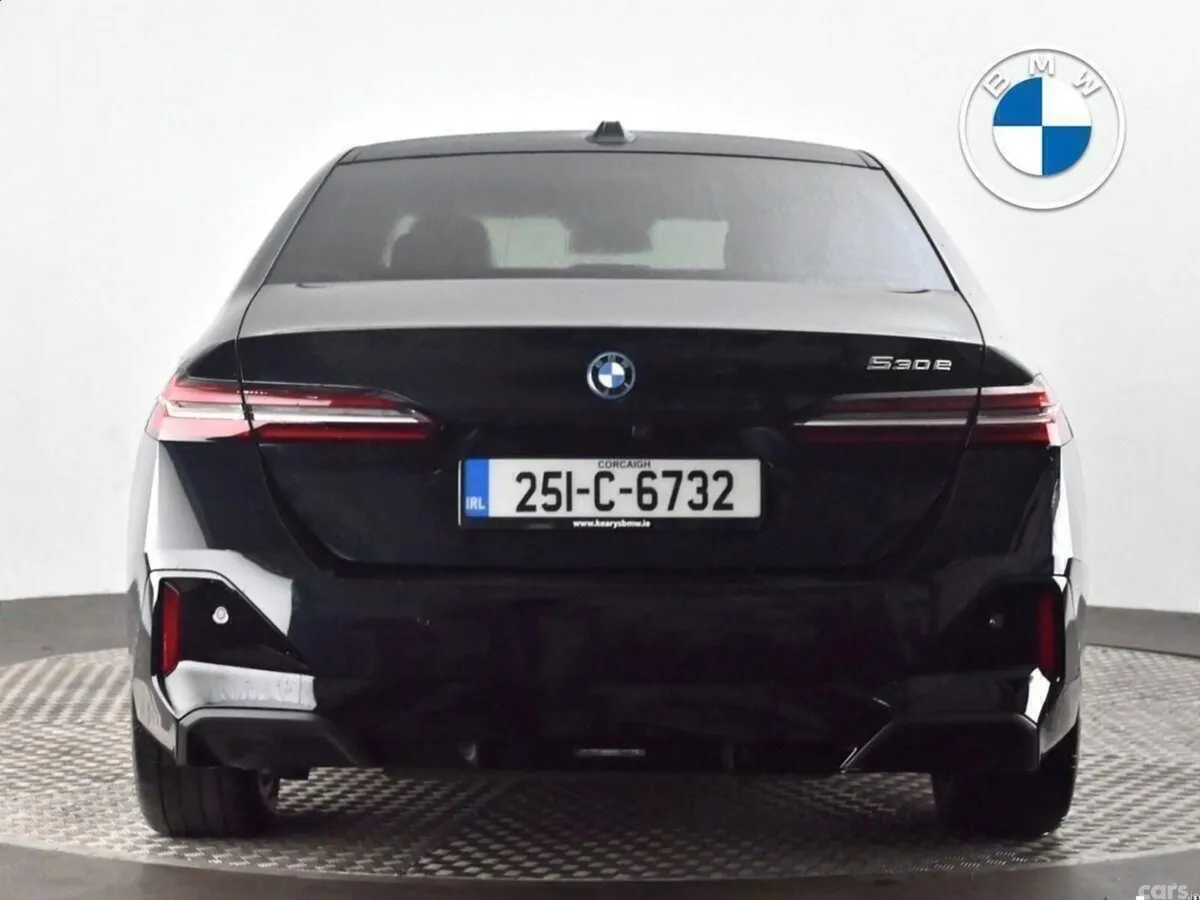 BMW 5-Series Saloon, Petrol Plug-in Hybrid, 2025, Black