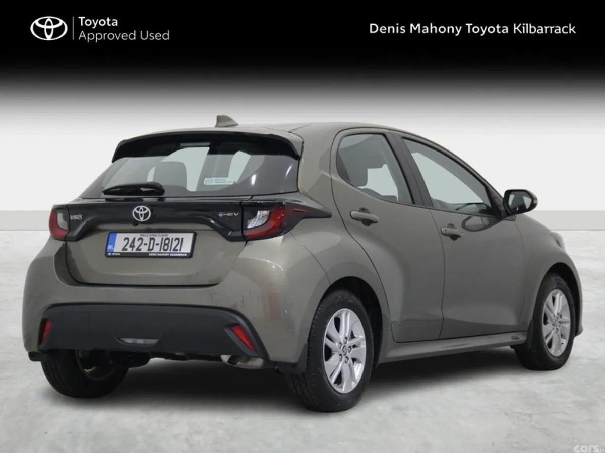 Toyota Yaris Hatchback, Petrol Hybrid, 2024, Bronze