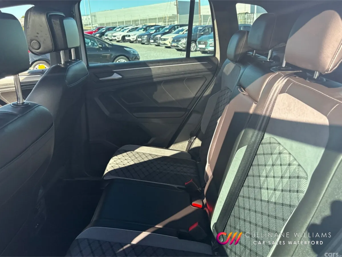 Volkswagen Tiguan SUV, Petrol Plug-in Hybrid, 2023, White