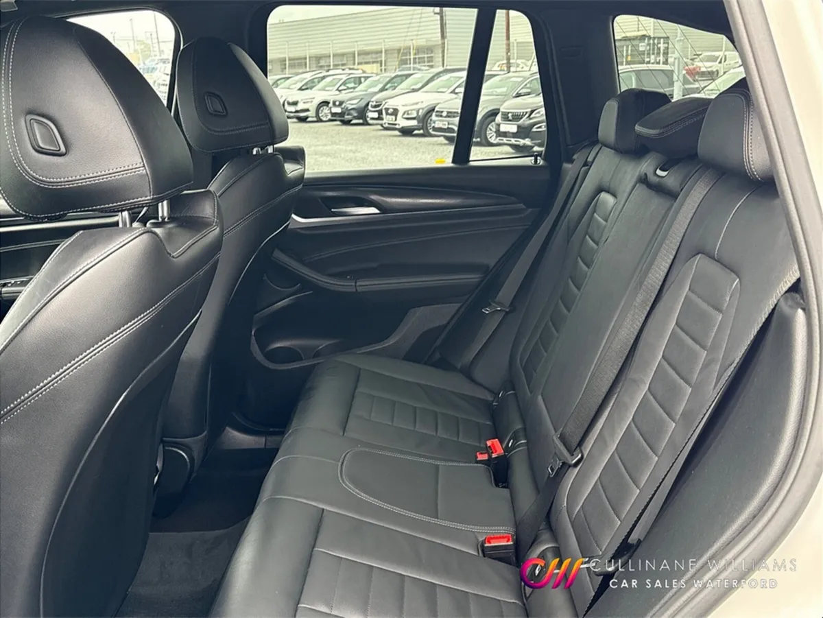 BMW X3 SUV, Petrol Hybrid, 2022, White