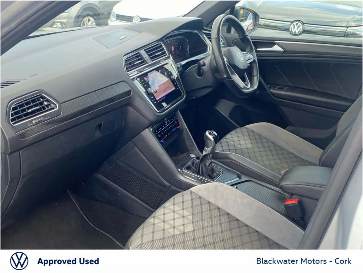 Volkswagen Tiguan Hatchback, Diesel, 2023, Grey