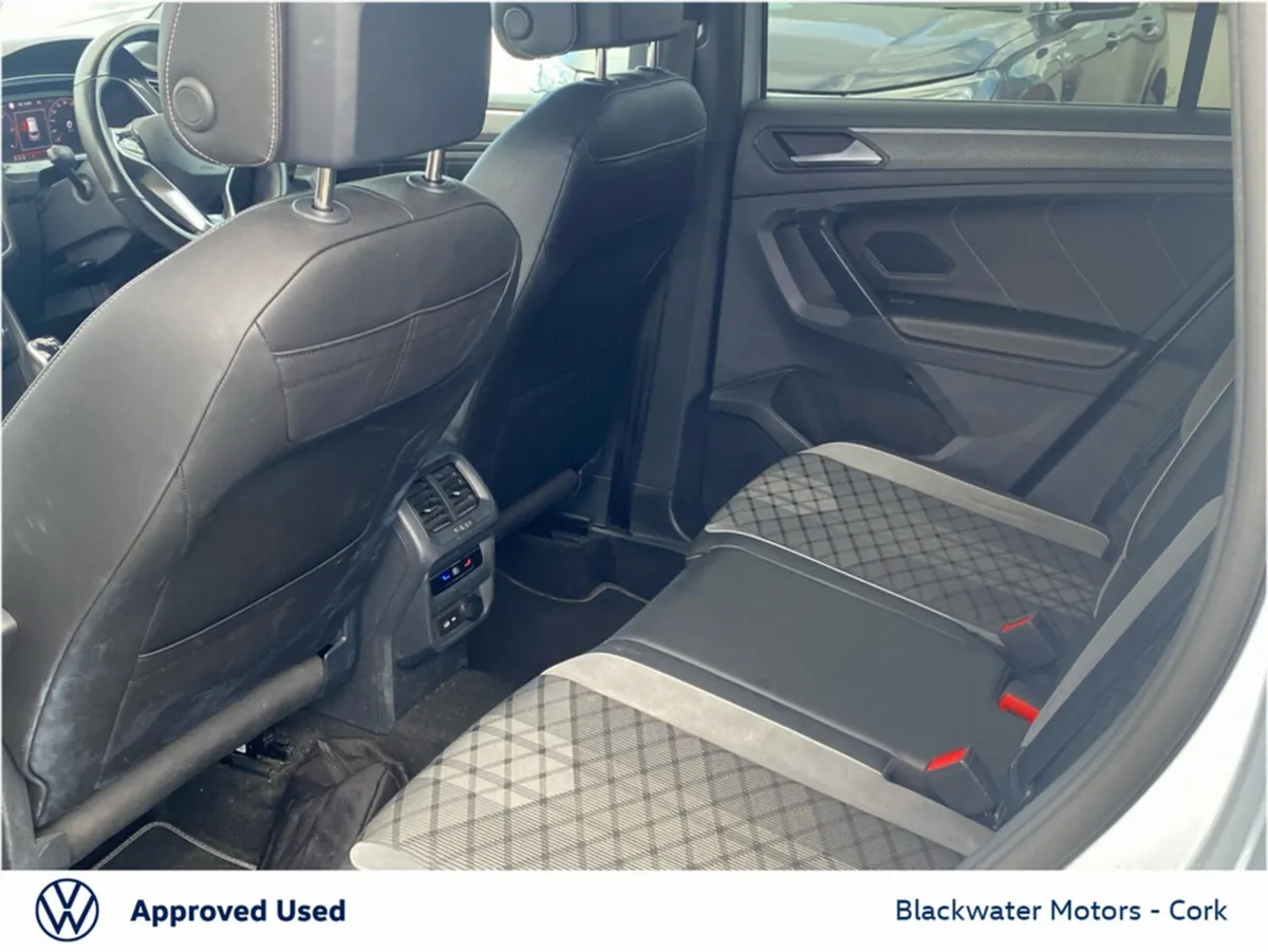 Volkswagen Tiguan Hatchback, Diesel, 2023, Grey