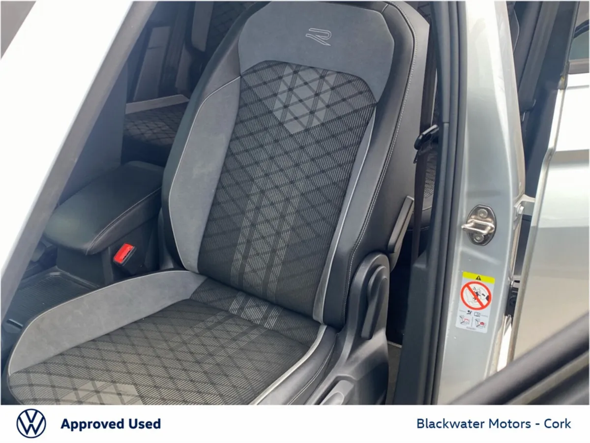 Volkswagen Tiguan Hatchback, Diesel, 2023, Grey