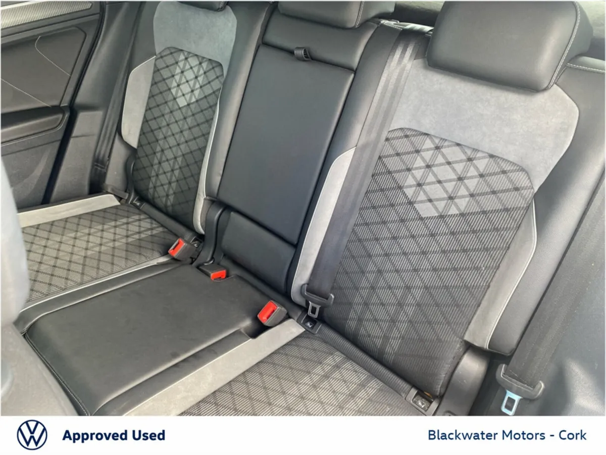 Volkswagen Tiguan Hatchback, Diesel, 2023, Grey