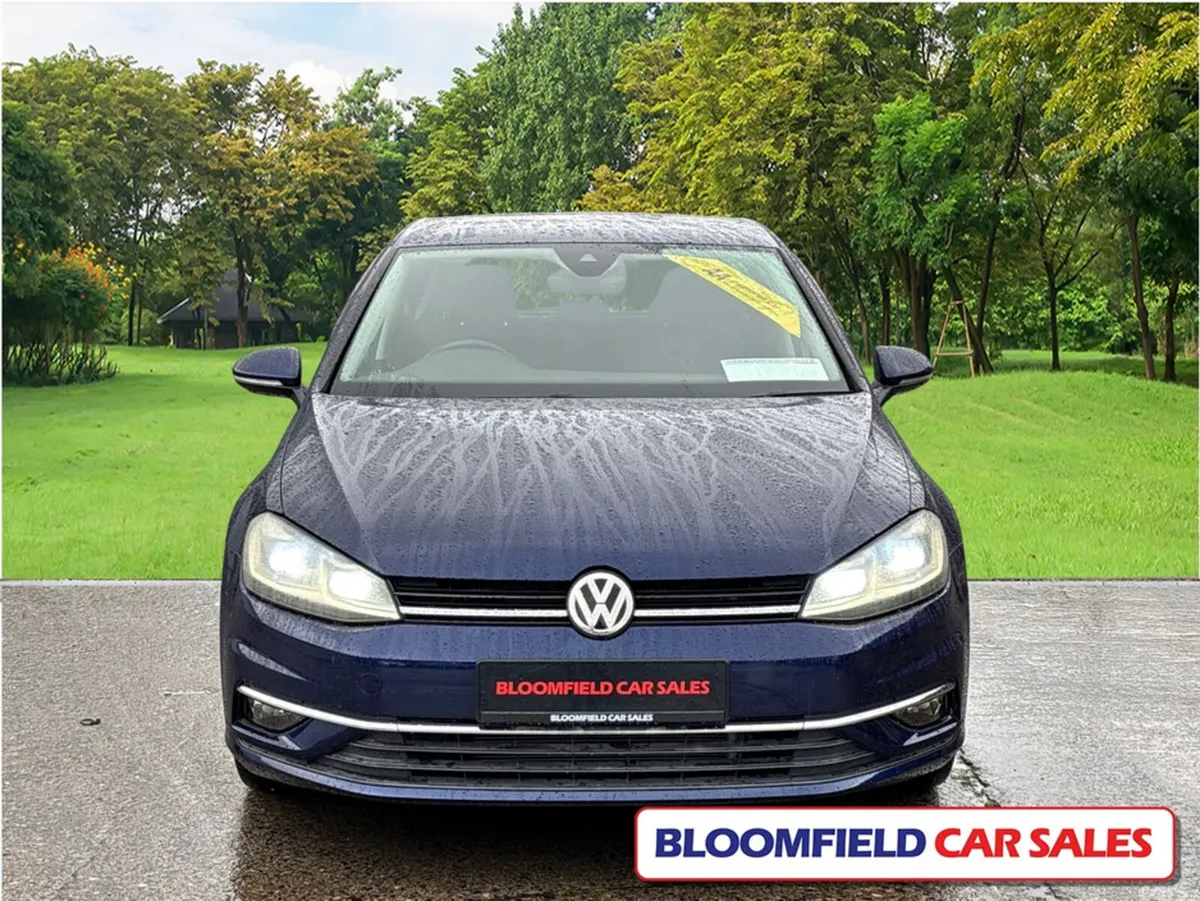 Volkswagen Golf Hatchback, Petrol, 2017, Blue