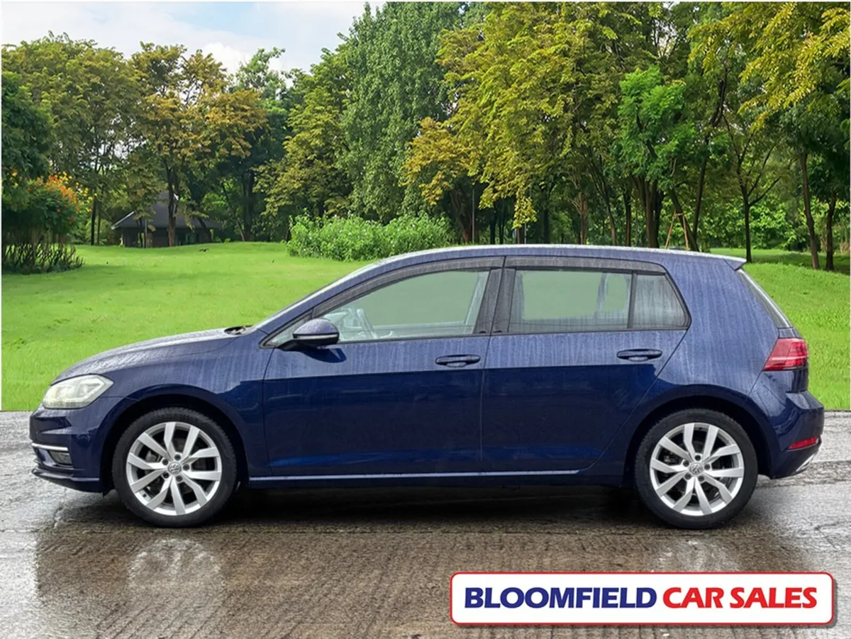 Volkswagen Golf Hatchback, Petrol, 2017, Blue