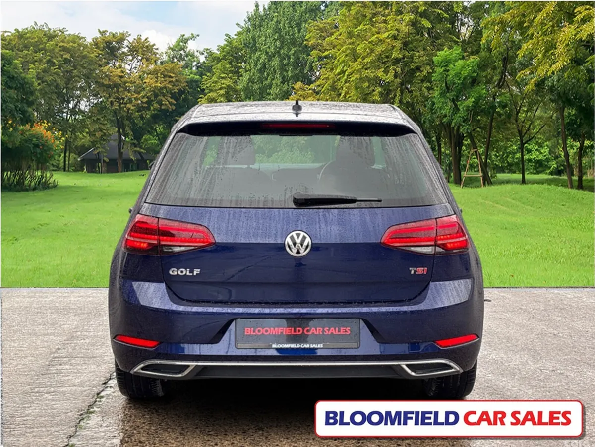 Volkswagen Golf Hatchback, Petrol, 2017, Blue