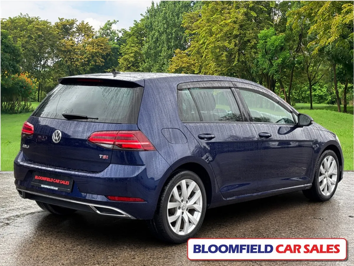 Volkswagen Golf Hatchback, Petrol, 2017, Blue
