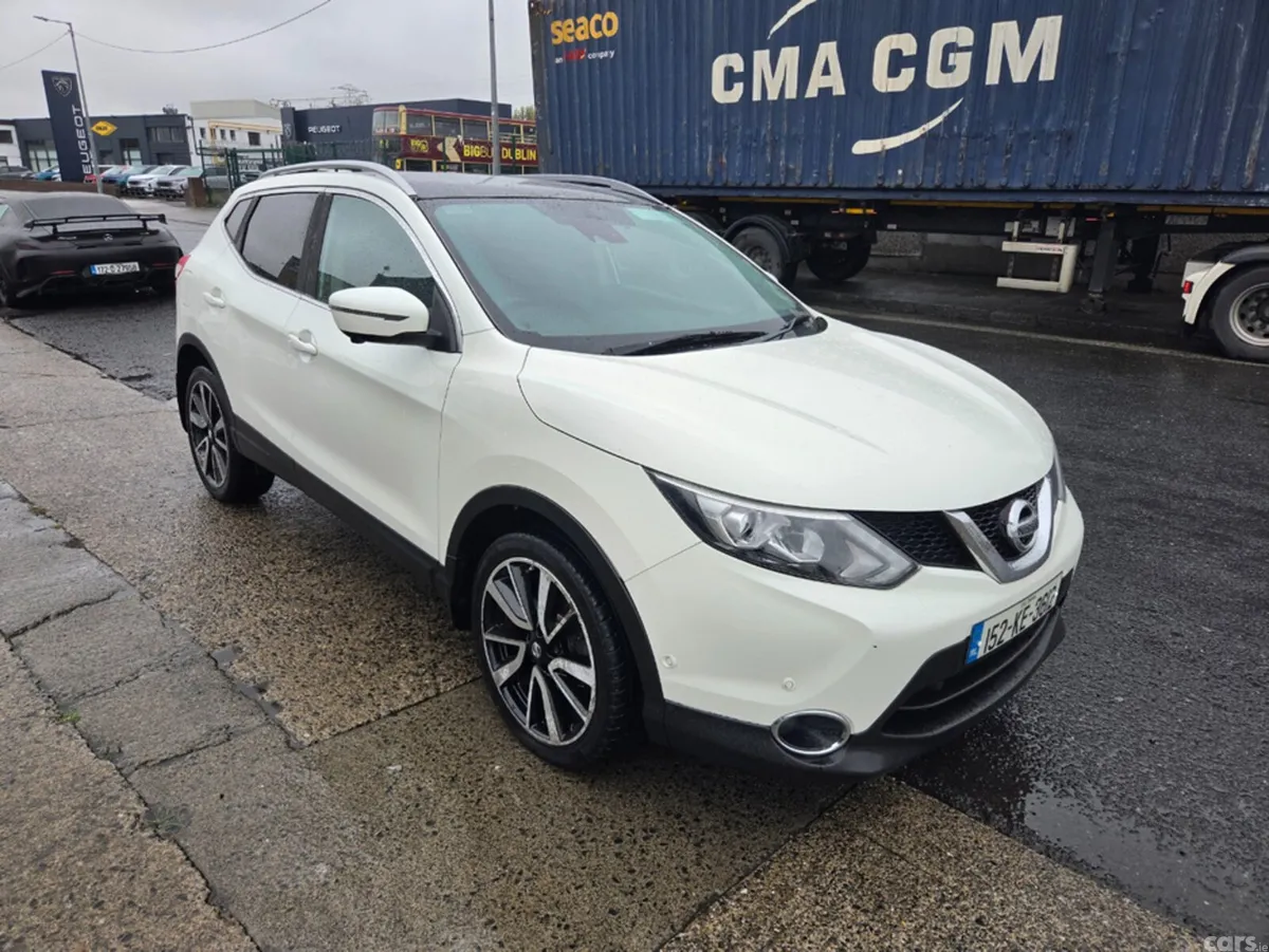 Nissan Qashqai MPV, Diesel, 2015, White