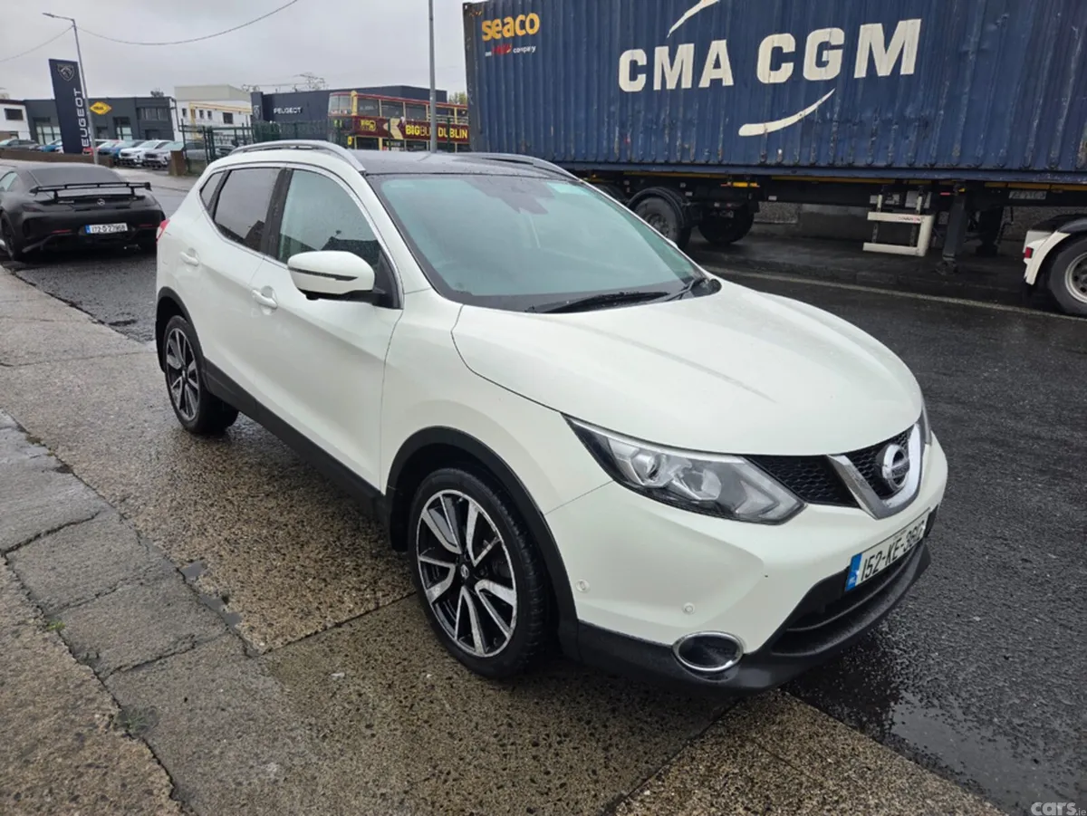 Nissan Qashqai MPV, Diesel, 2015, White