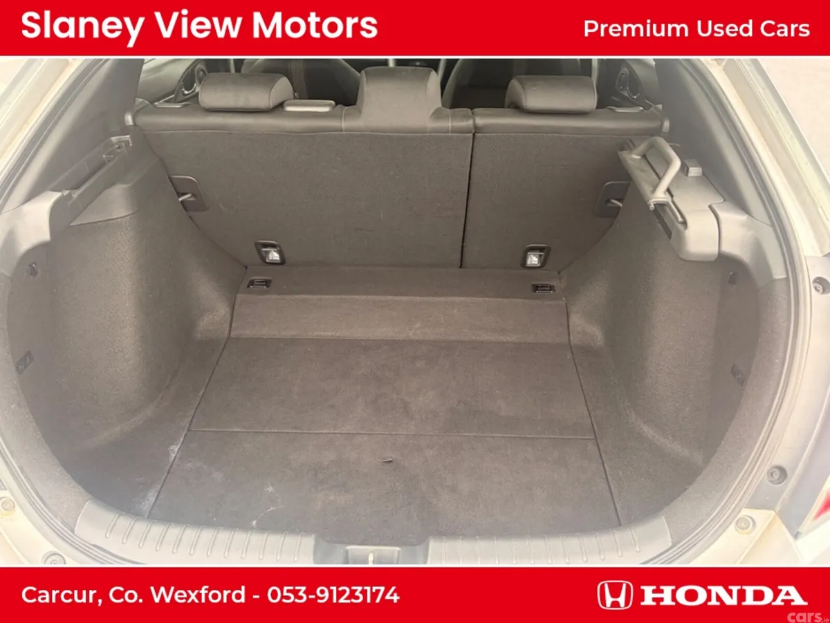 Honda Civic Hatchback, Diesel, 2021, Grey