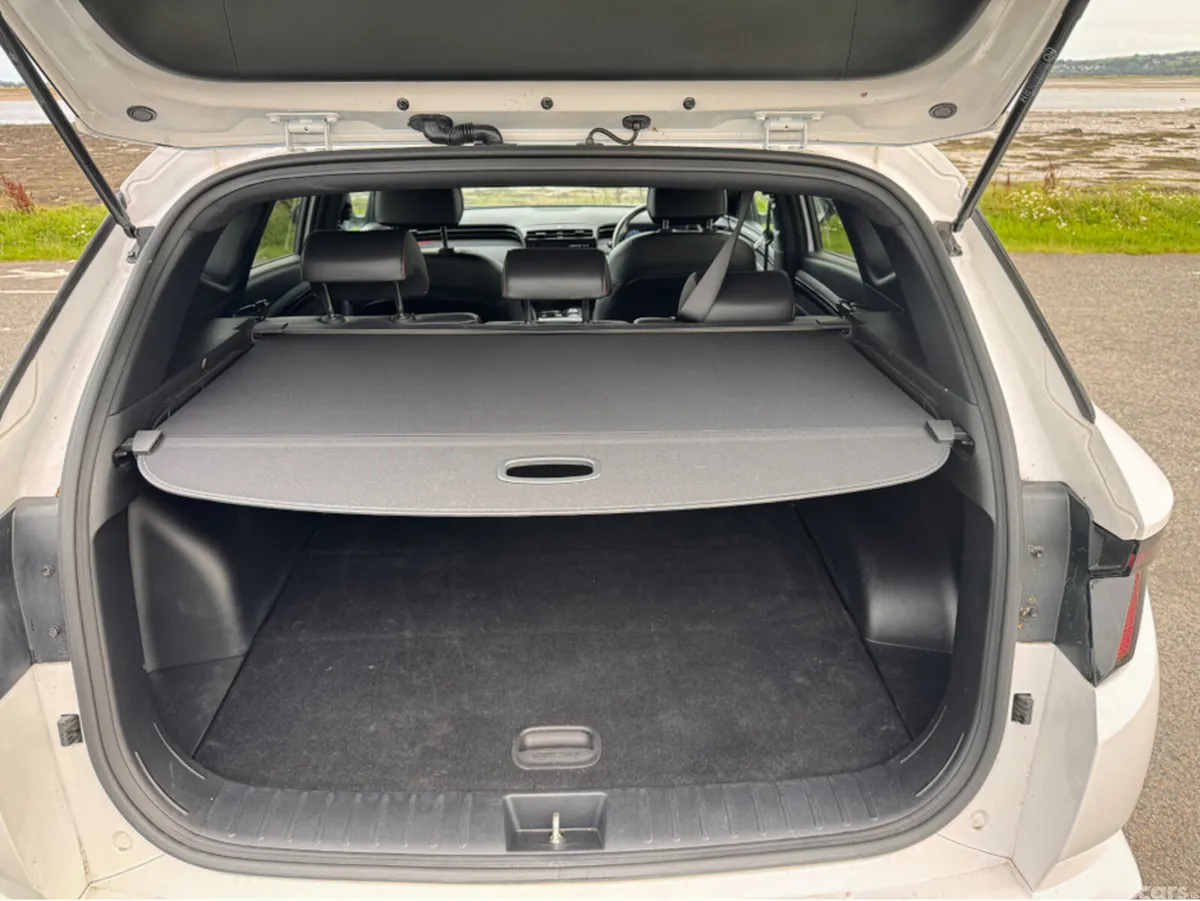 Hyundai Tucson MPV, Petrol Plug-in Hybrid, 2024, White