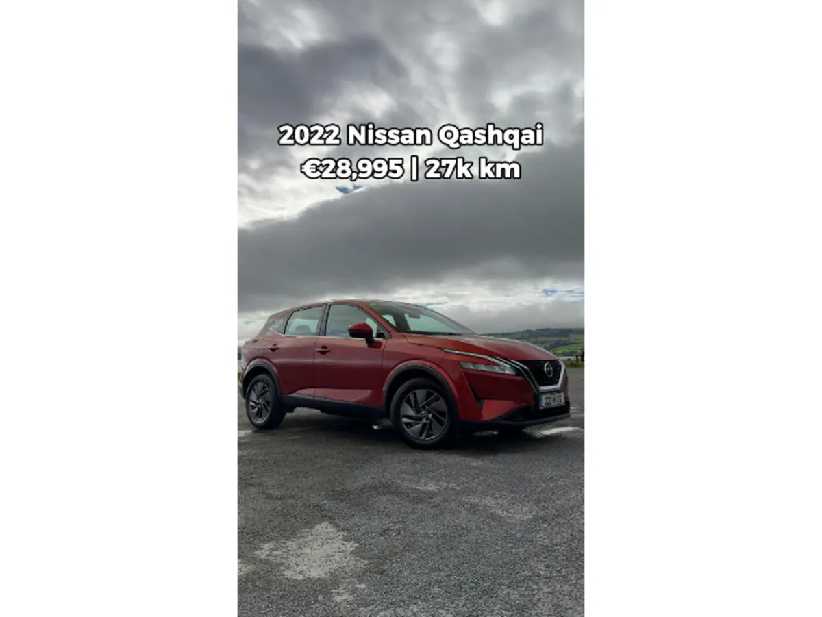 Nissan Qashqai MPV, Petrol, 2022, Red