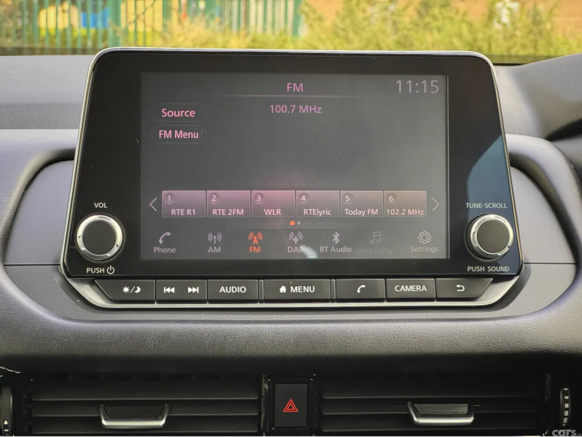 Nissan Qashqai MPV, Petrol, 2022, Red