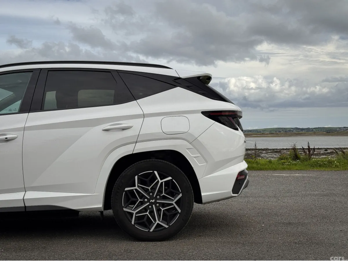 Hyundai Tucson MPV, Petrol Plug-in Hybrid, 2024, White