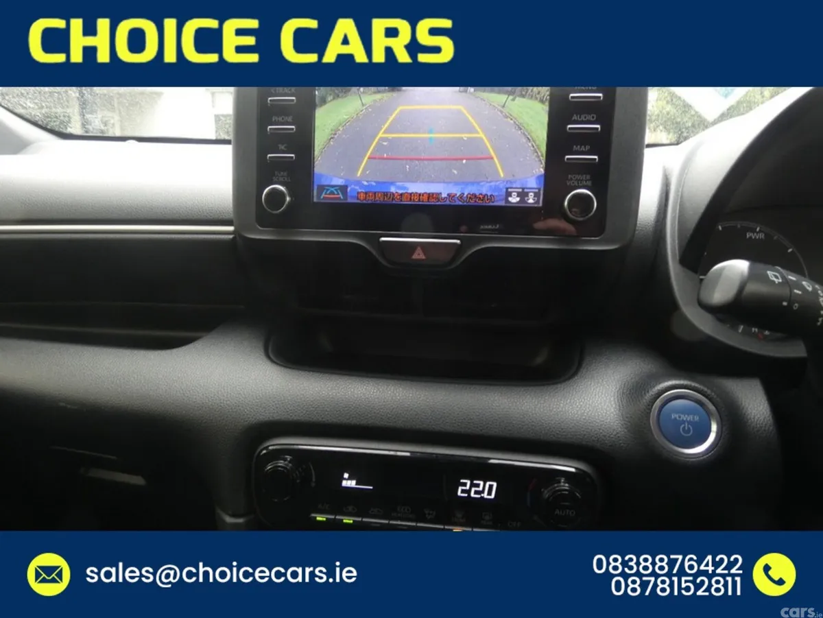 Toyota Yaris Hatchback, Petrol Hybrid, 2022, Blue