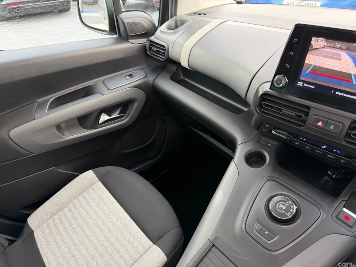 Citroen Berlingo Multispace MPV, Diesel, 2021, Beige