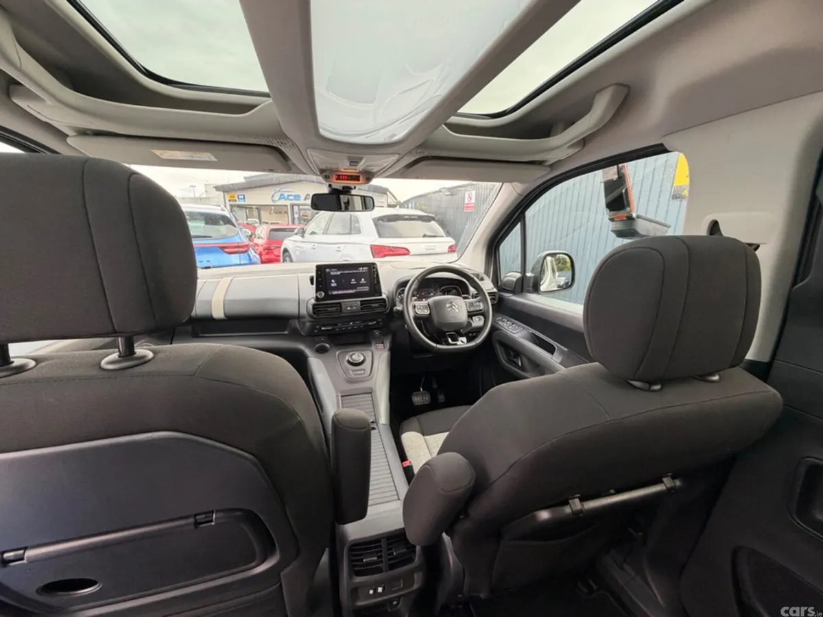 Citroen Berlingo Multispace MPV, Diesel, 2021, Beige