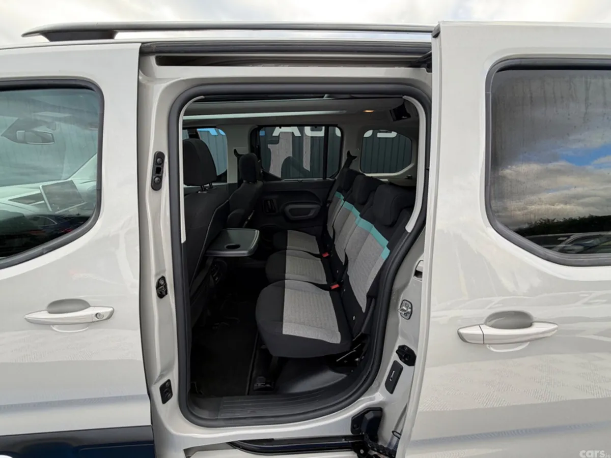 Citroen Berlingo Multispace MPV, Diesel, 2021, Beige