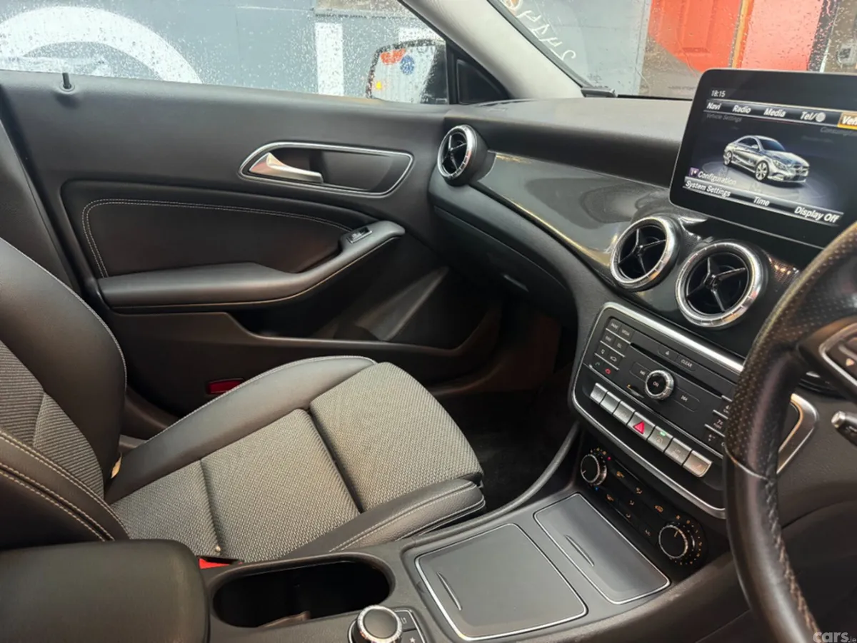 Mercedes-Benz CLA Saloon, Petrol, 2019, Black