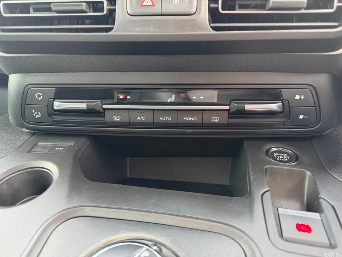 Citroen Berlingo Multispace MPV, Diesel, 2021, Beige