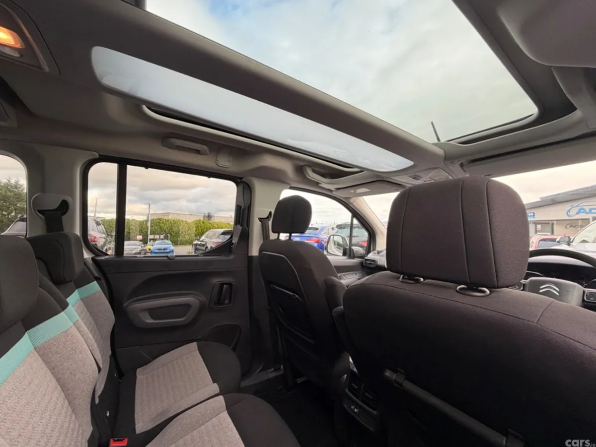 Citroen Berlingo Multispace MPV, Diesel, 2021, Beige