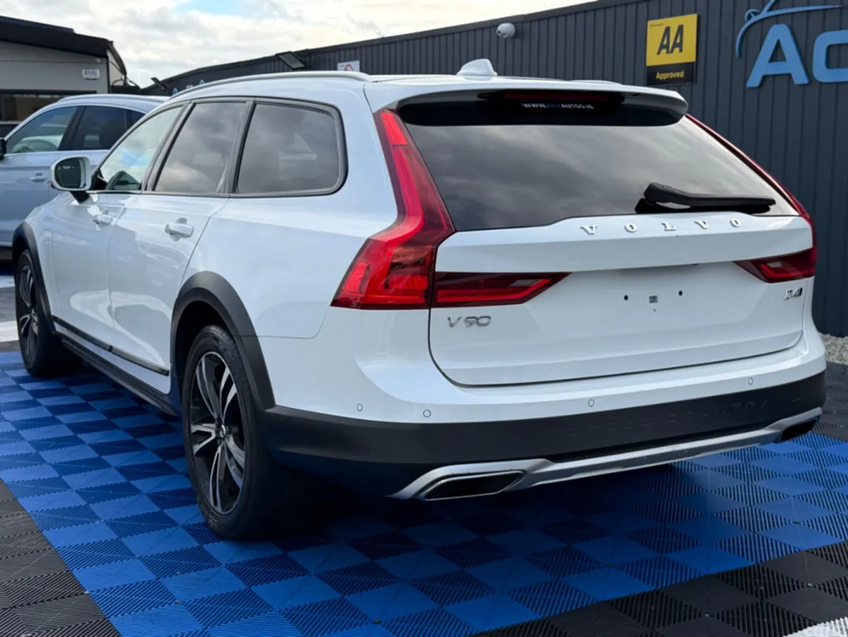 Volvo V90 Estate, Diesel, 2019, White