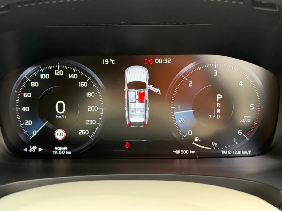 Volvo V90 Estate, Diesel, 2019, White