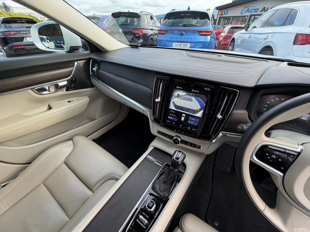Volvo V90 Estate, Diesel, 2019, White