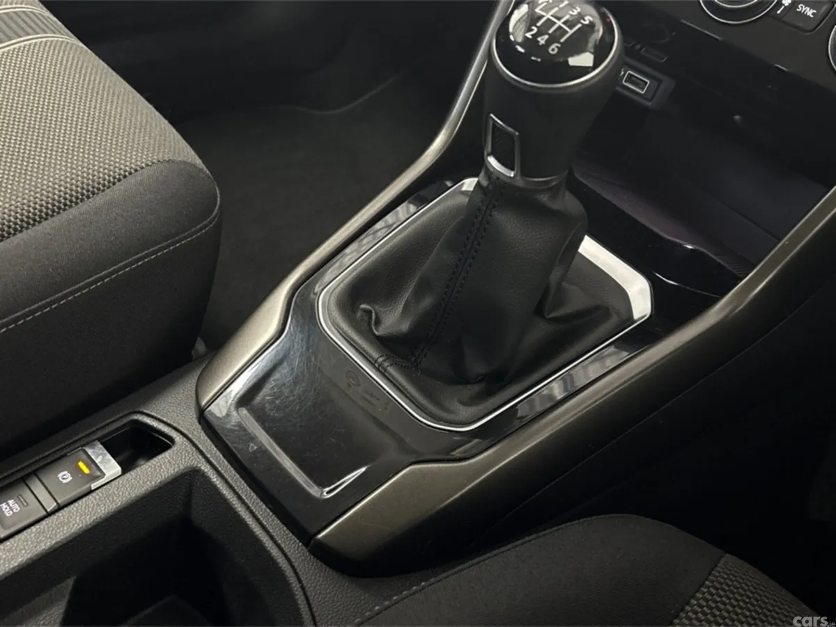 Volkswagen T-Roc Estate, Diesel, 2019, Blue