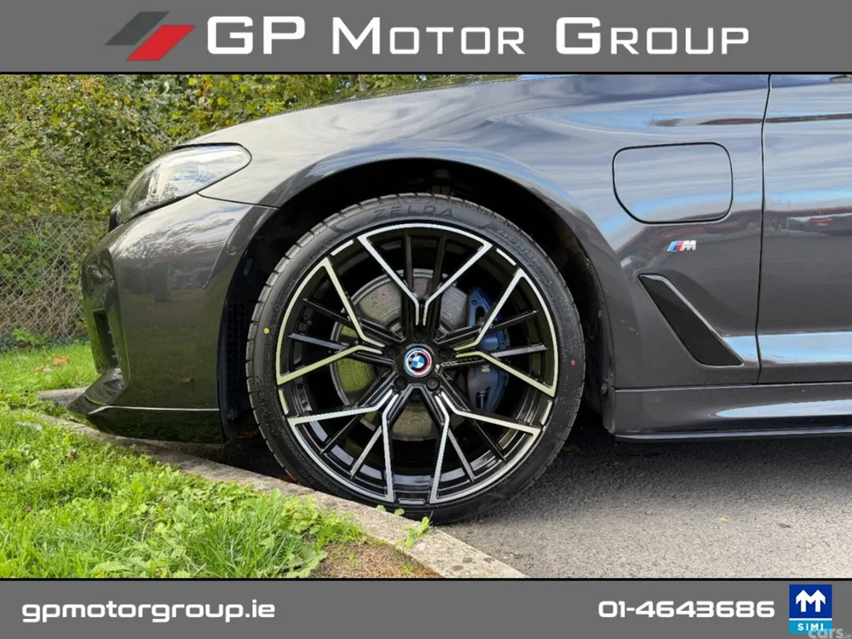 BMW 5-Series Saloon, Petrol Plug-in Hybrid, 2021, Grey