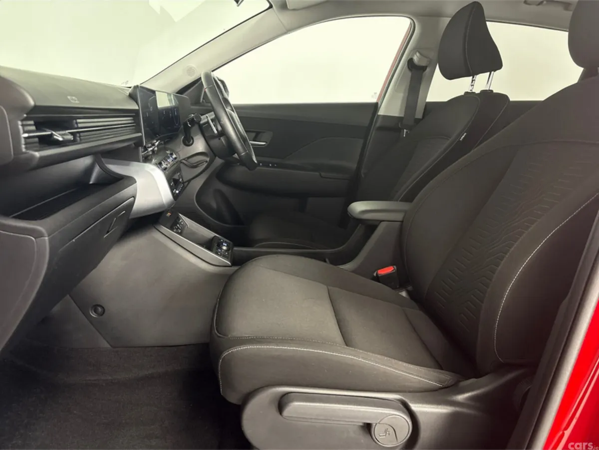 Hyundai KONA Hatchback, Electric, 2025, Red