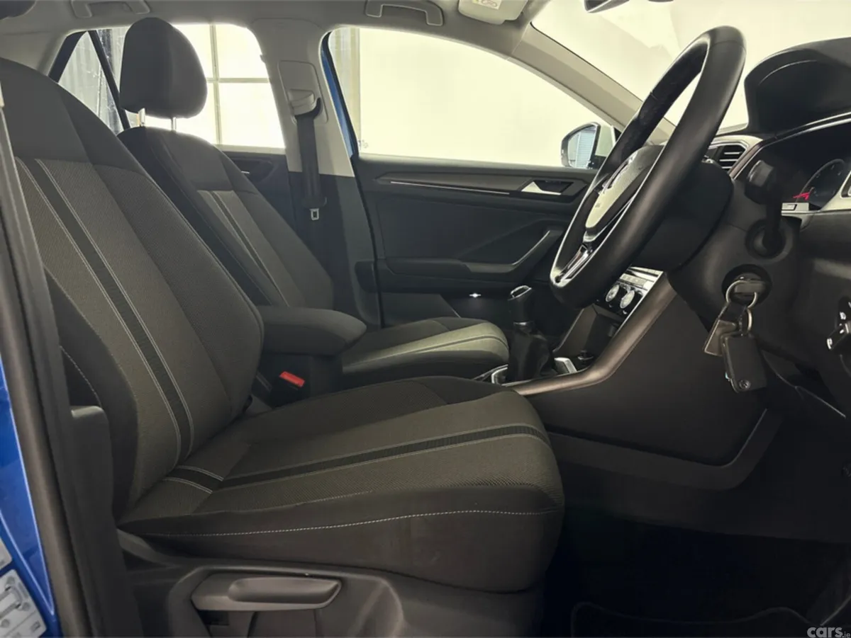 Volkswagen T-Roc Estate, Diesel, 2019, Blue