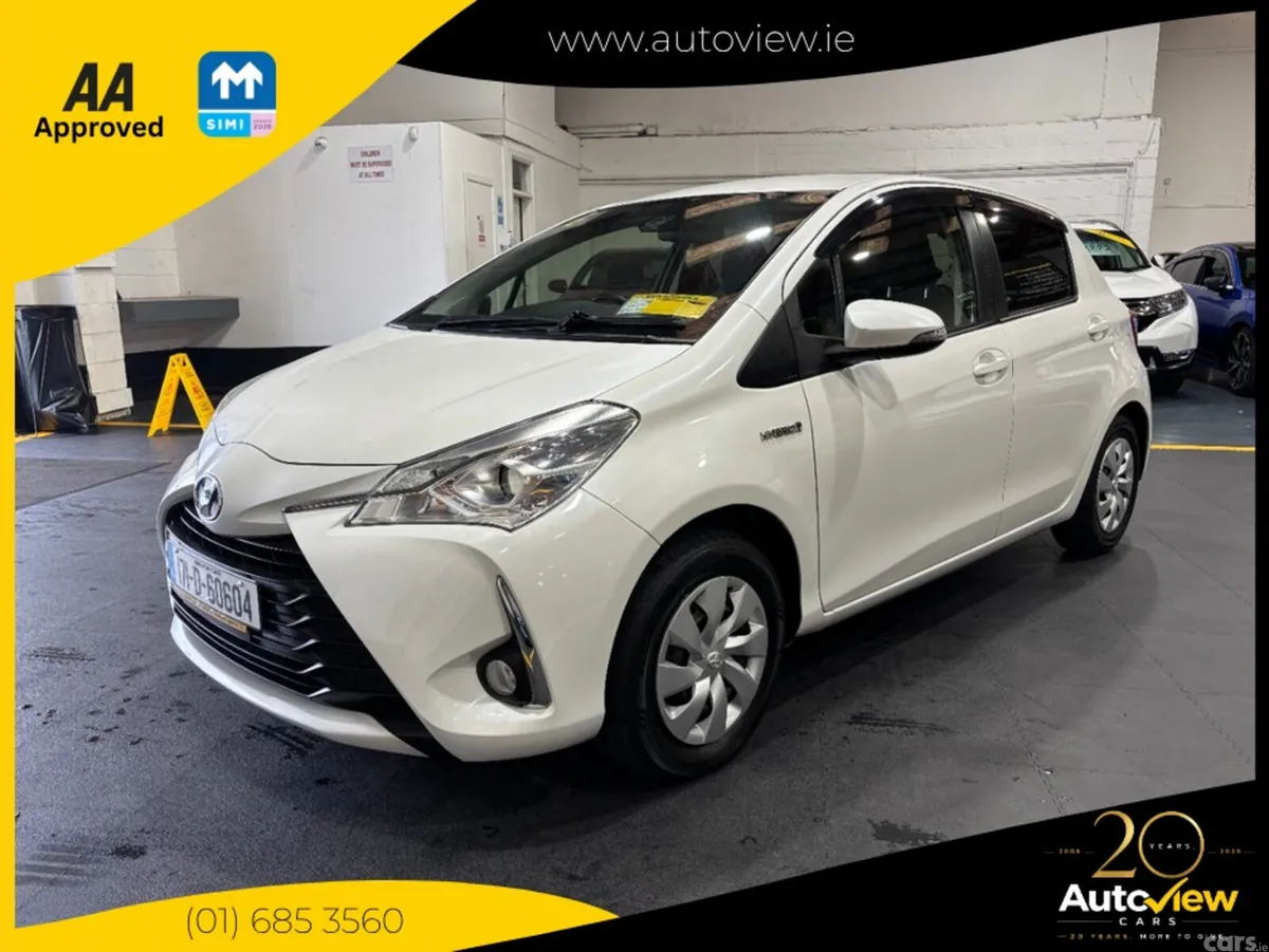 Toyota Vitz Hatchback, Petrol, 2017, White