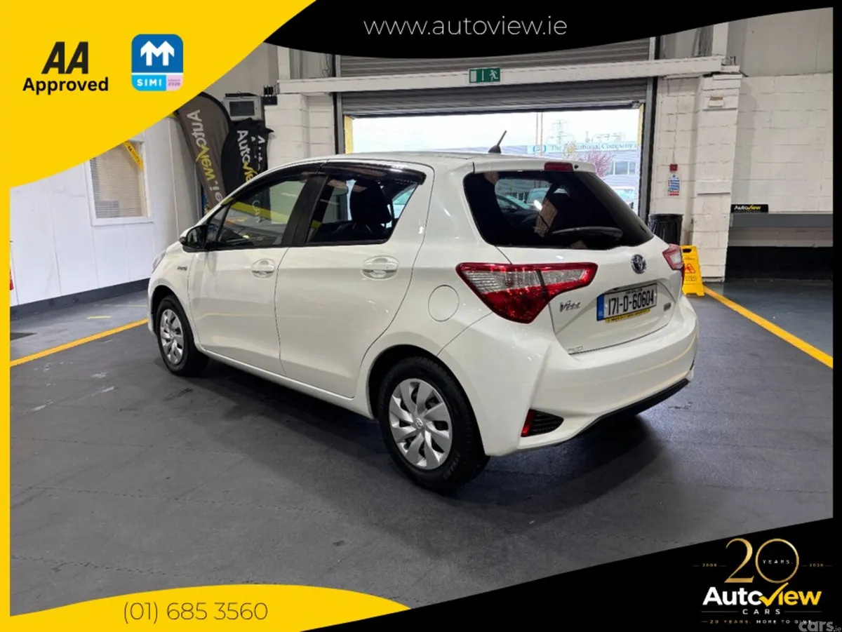 Toyota Vitz Hatchback, Petrol, 2017, White