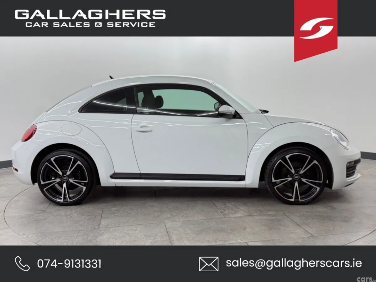 Volkswagen Beetle Hatchback, Petrol, 2017, White