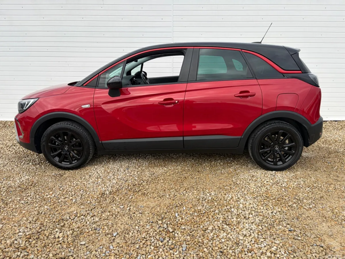 Opel Crossland MPV, Petrol, 2021, Red