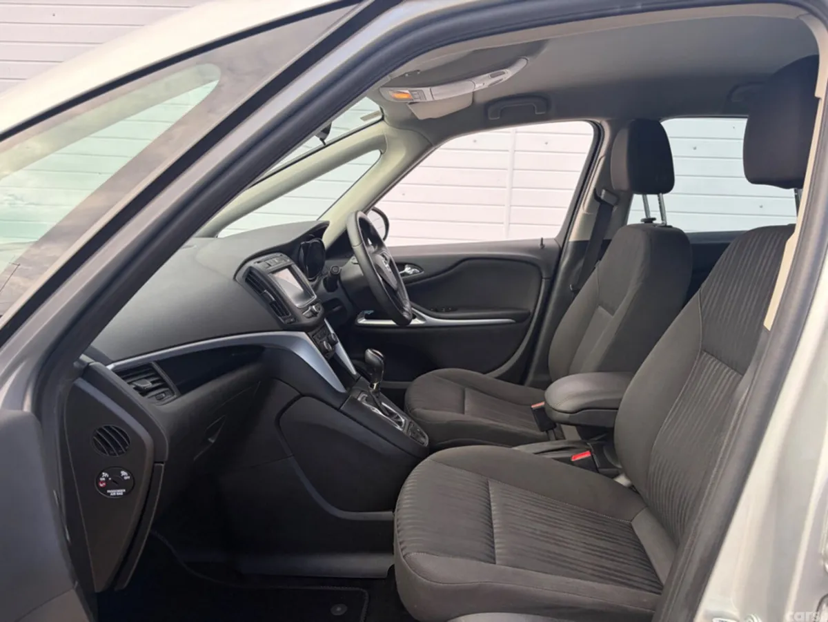 Opel Zafira MPV, Petrol, 2018, Grey