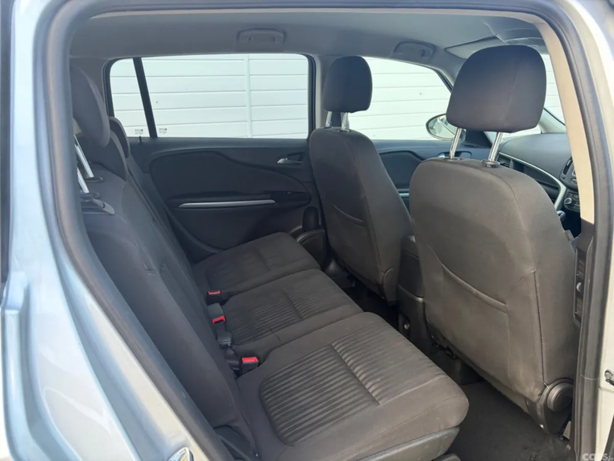Opel Zafira MPV, Petrol, 2018, Grey