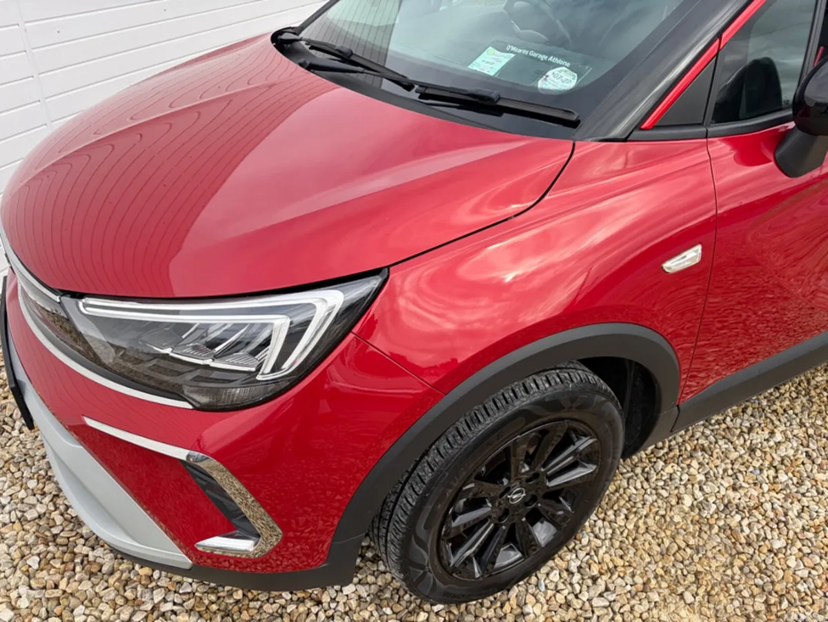 Opel Crossland MPV, Petrol, 2021, Red