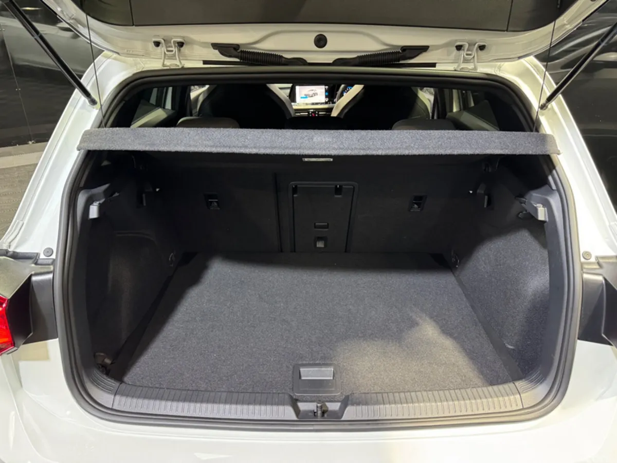 Volkswagen Golf Hatchback, Petrol, 2021, White