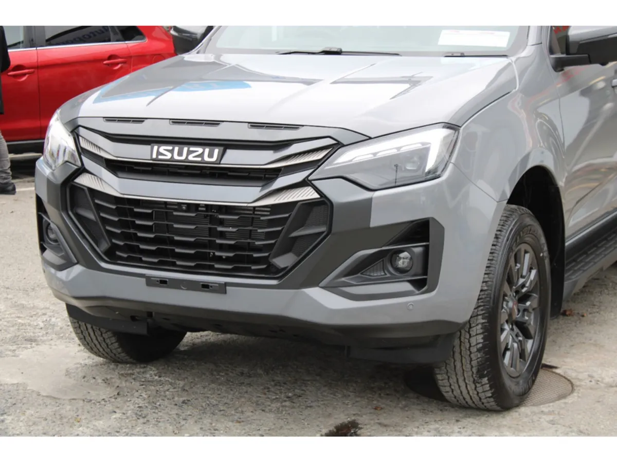 Isuzu D-Max Pick Up, Diesel, 2027, Grey