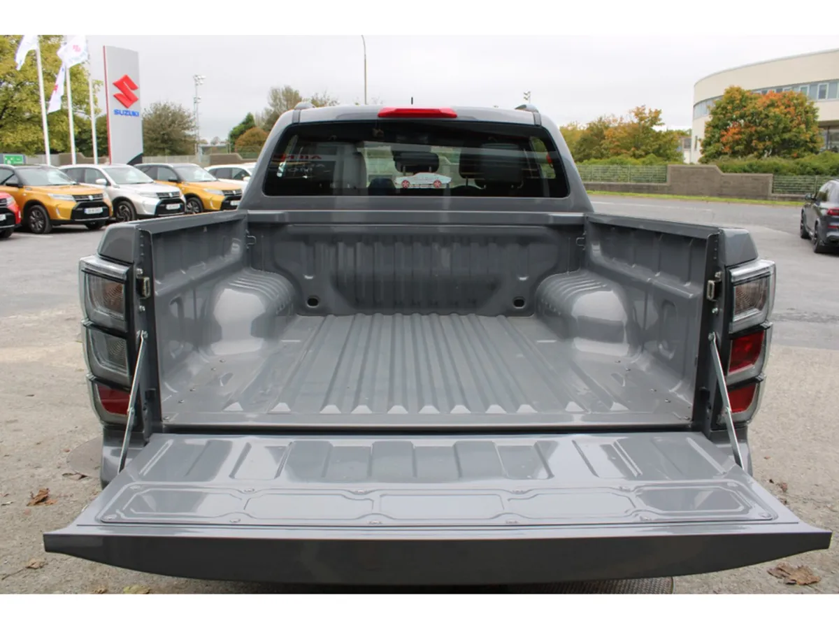 Isuzu D-Max Pick Up, Diesel, 2027, Grey