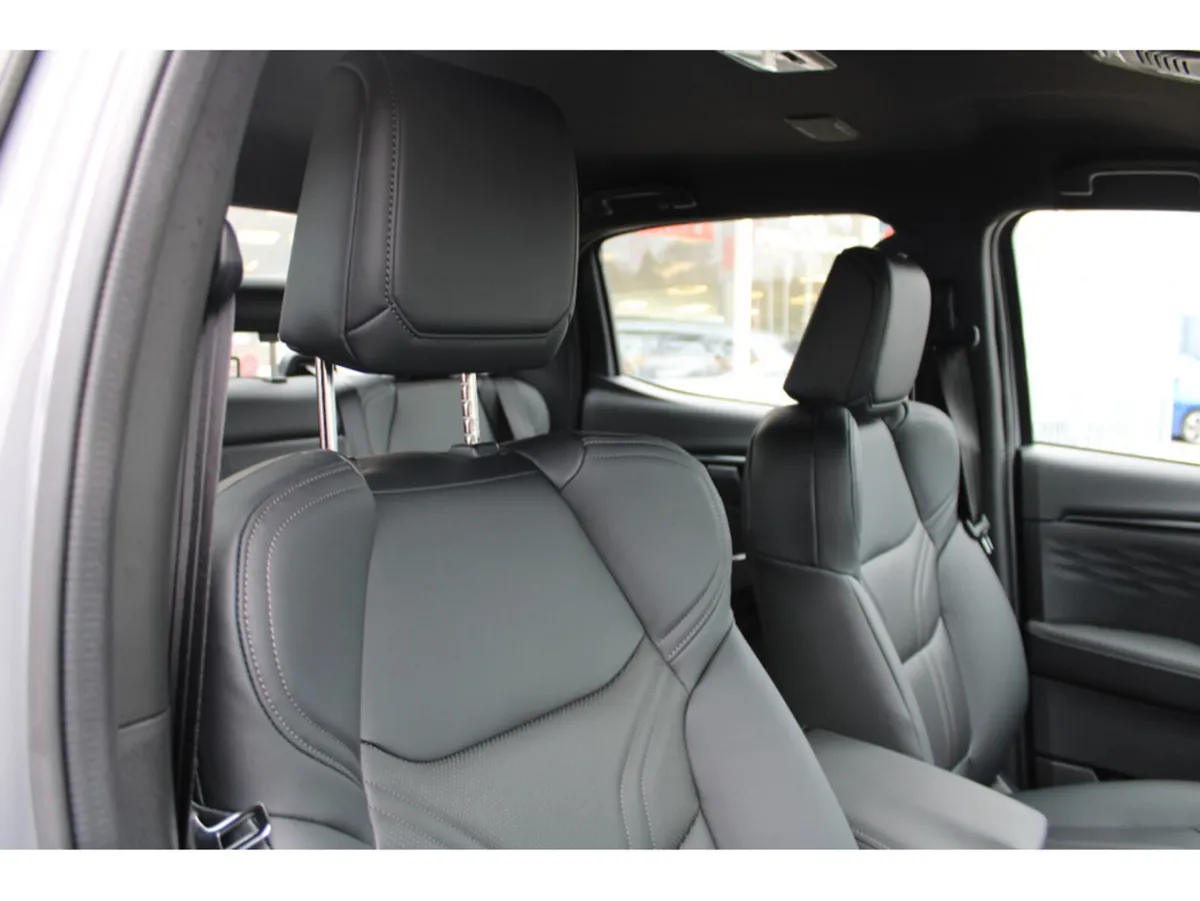 Isuzu D-Max Pick Up, Diesel, 2027, Grey