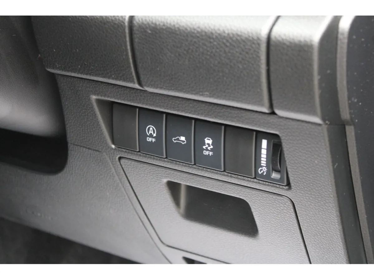 Isuzu D-Max Pick Up, Diesel, 2027, Grey
