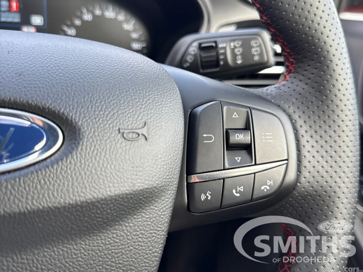 Ford Focus Hatchback, Petrol Hybrid, 2025, Red