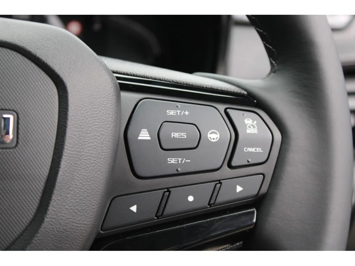 Isuzu D-Max Pick Up, Diesel, 2027, Grey