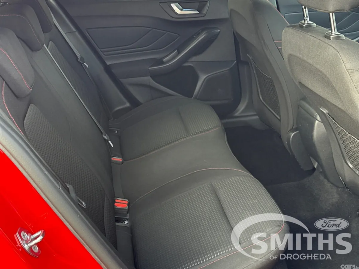 Ford Focus Hatchback, Petrol Hybrid, 2025, Red