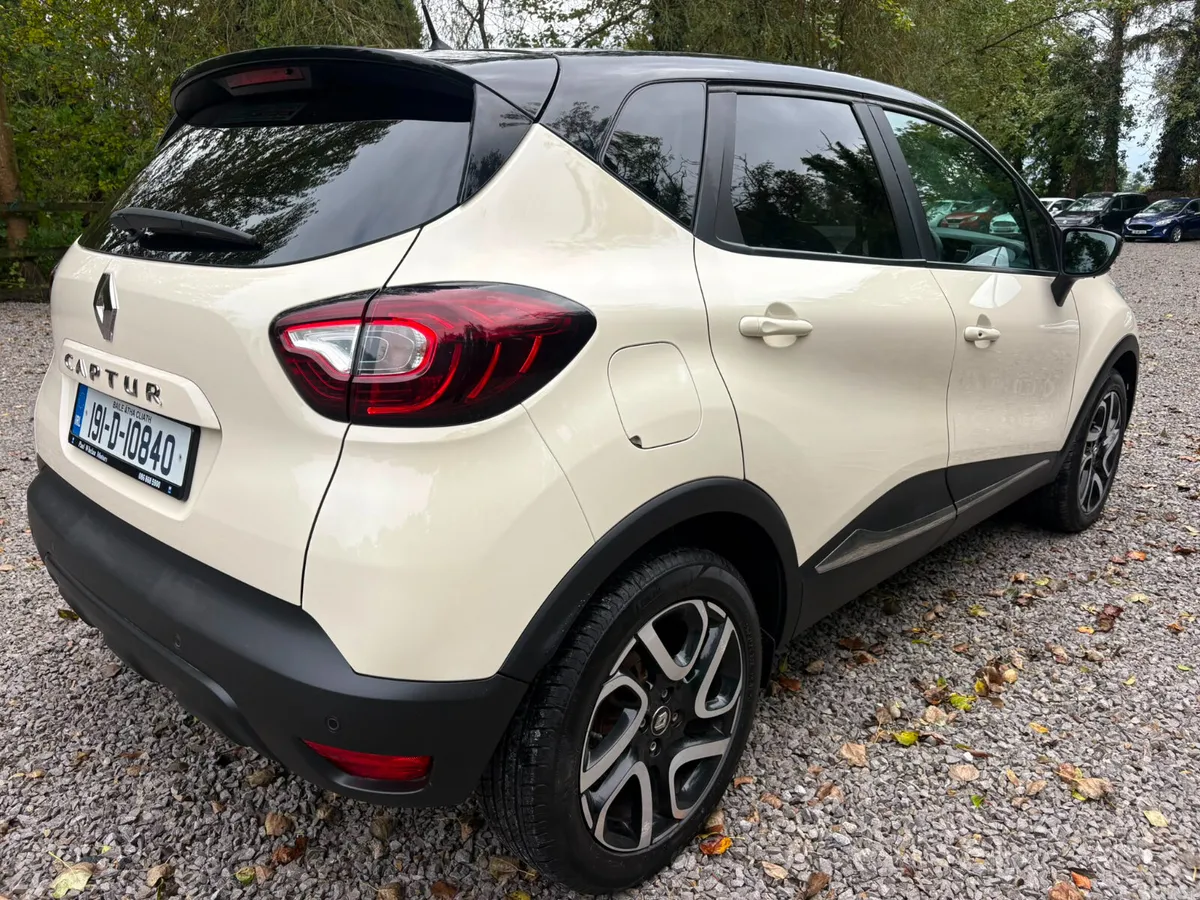 Renault Captur Hatchback, Petrol, 2019, White